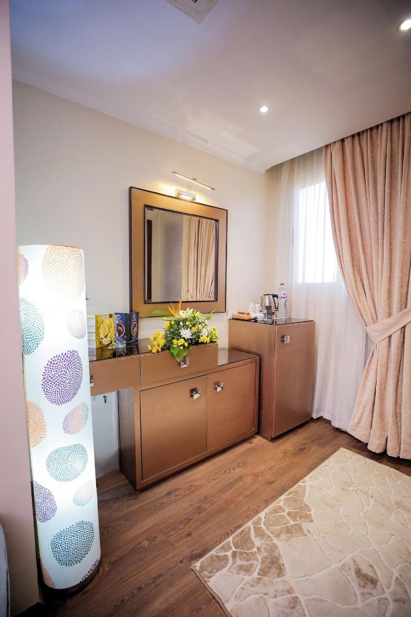 Cairo Taj Dokki Hotels Suites image