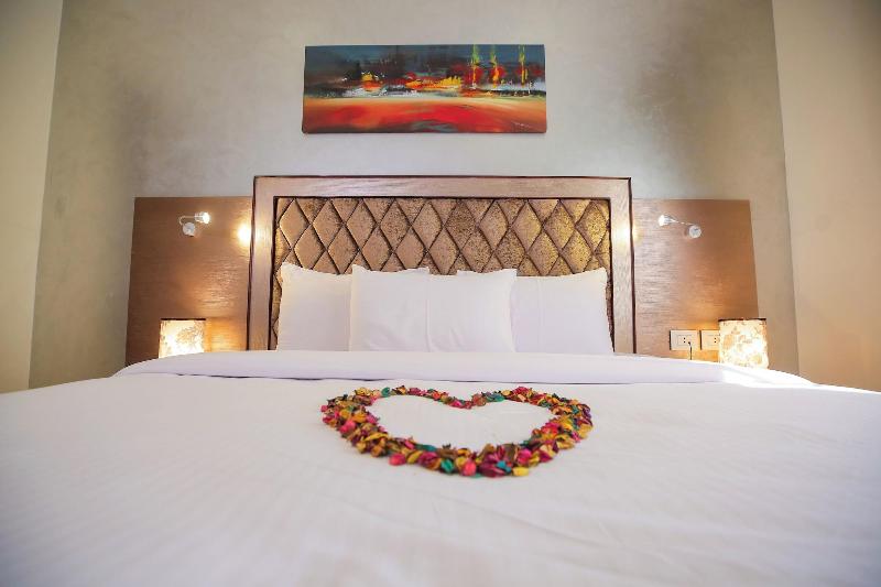Cairo Taj Dokki Hotels Suites image