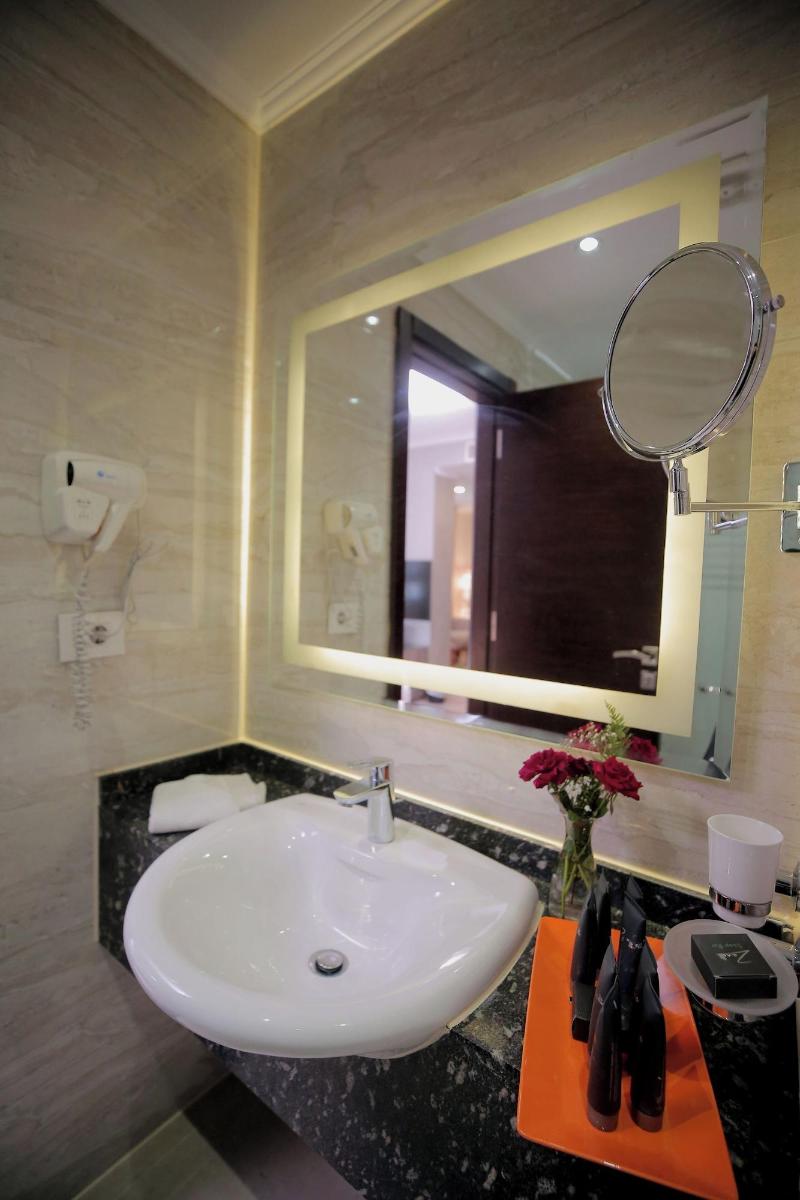 Cairo Taj Dokki Hotels Suites image