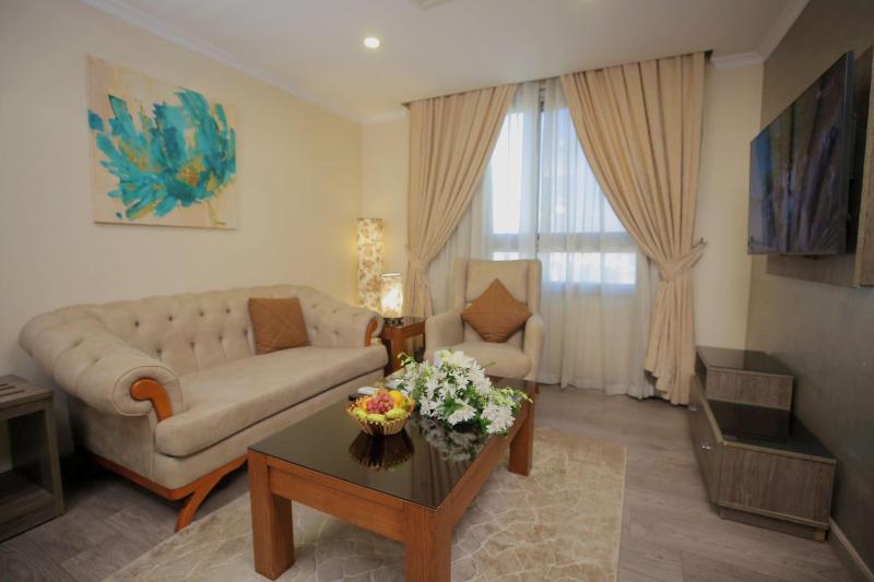Cairo Taj Dokki Hotels Suites image