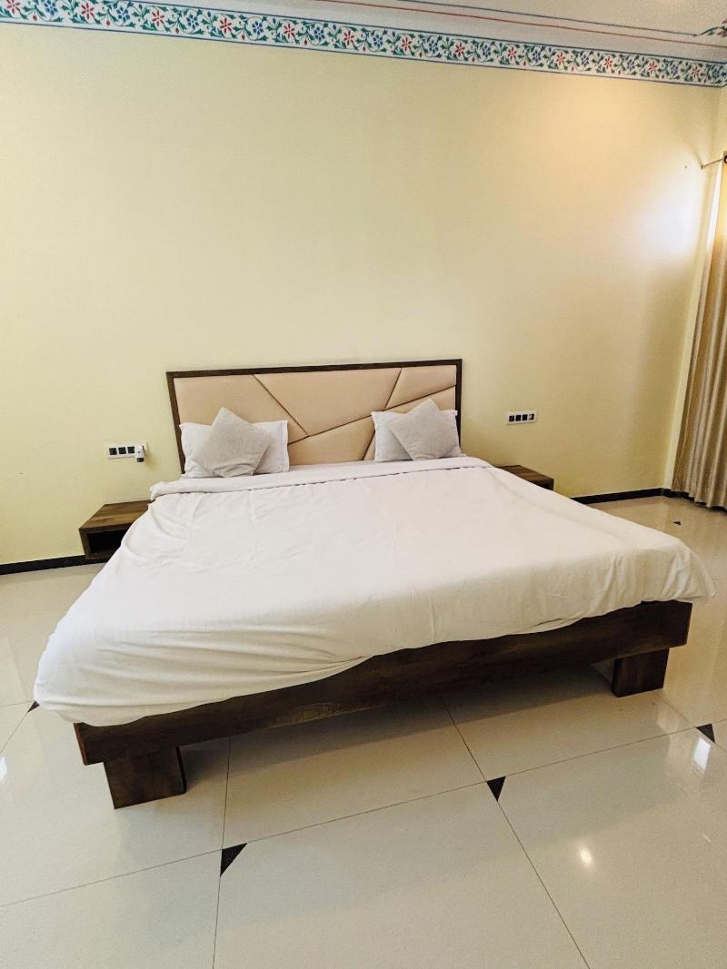 Shiv Ashray Resort image