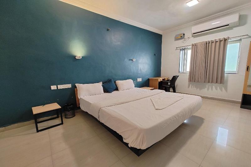 Hotel Sai Inn Executive image
