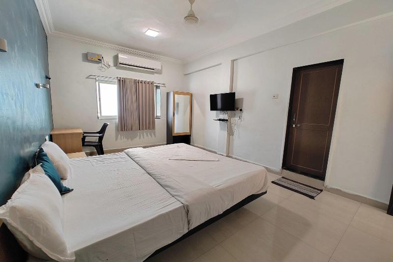 Hotel Sai Inn Executive image