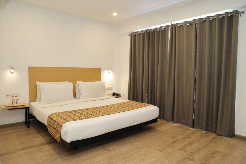 Crayon Hotels image