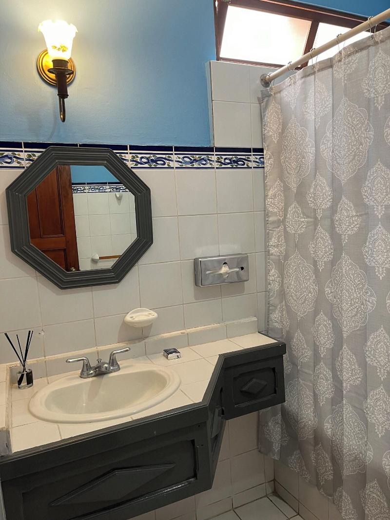 The Victorian Hotel Cr image