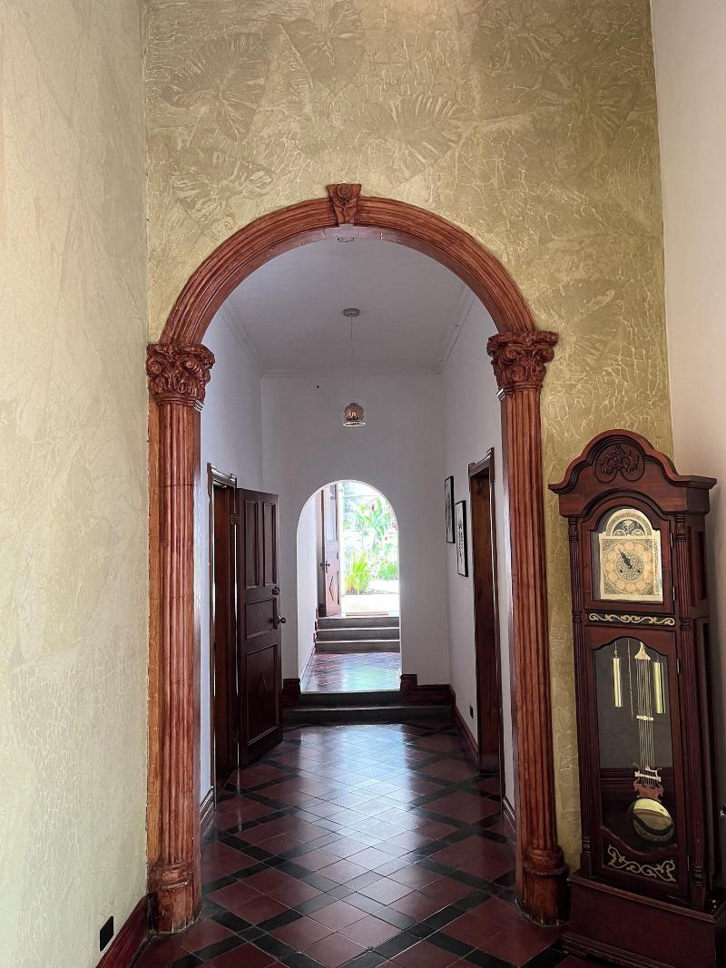 The Victorian Hotel Cr image