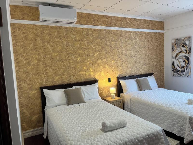 The Victorian Hotel Cr image