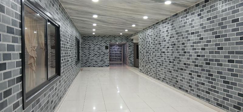 Mcroyal Hotel image