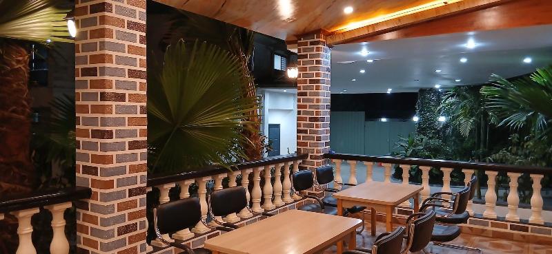 Mcroyal Hotel image