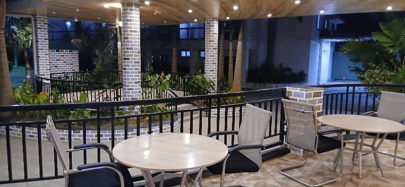 Mcroyal Hotel image