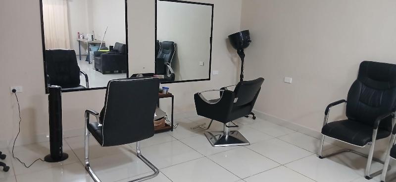 Mcroyal Hotel image