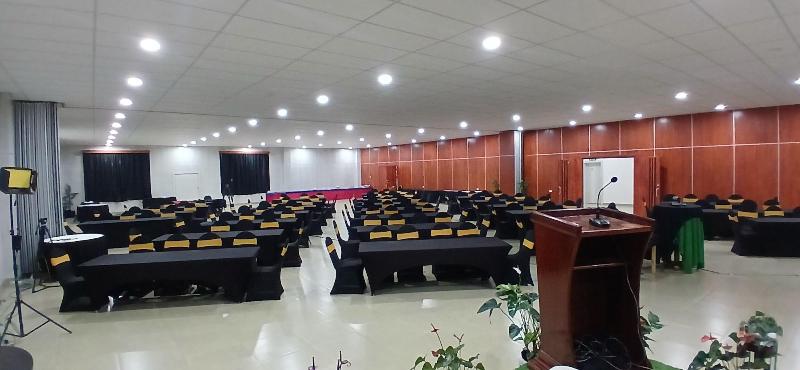 Mcroyal Hotel image