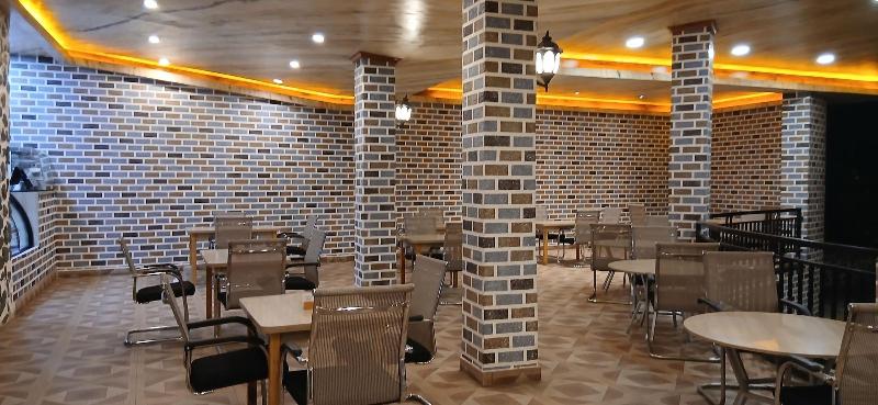 Mcroyal Hotel image
