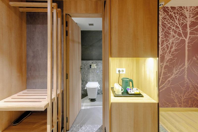 Signature Hotel image