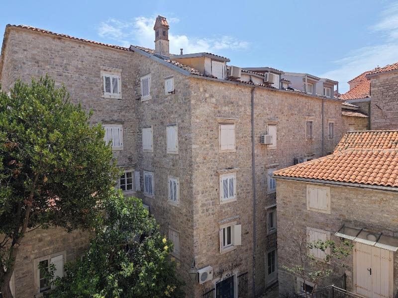 Beatrix Suites Budva Old Town image