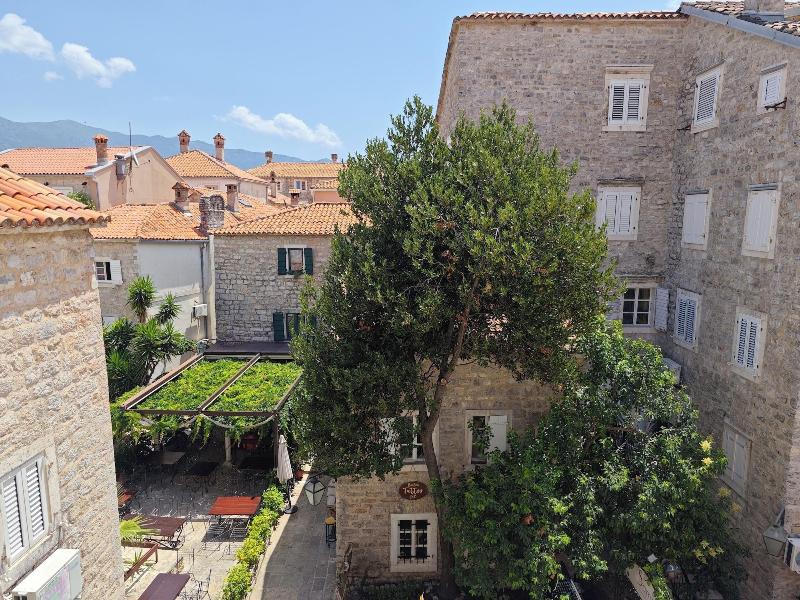 Beatrix Suites Budva Old Town image