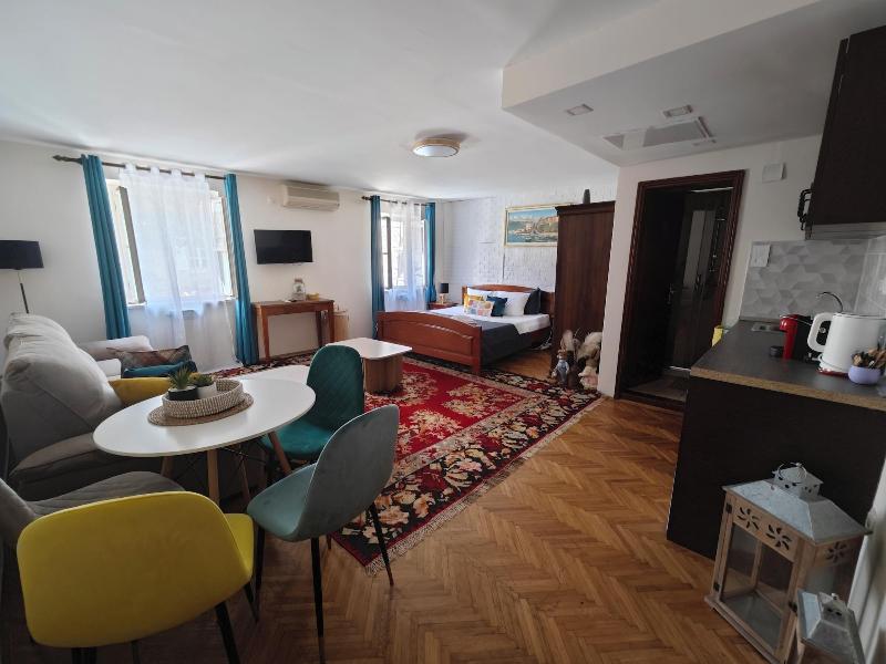 Beatrix Suites Budva Old Town image