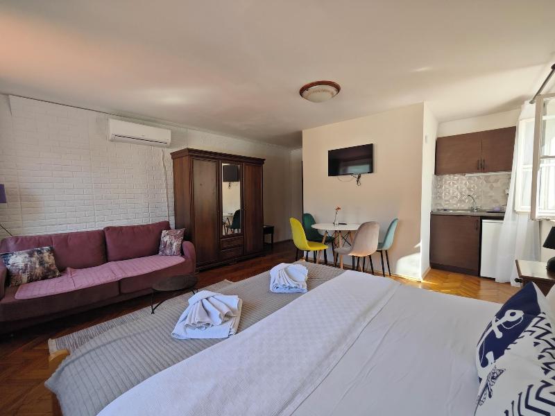 Beatrix Suites Budva Old Town image