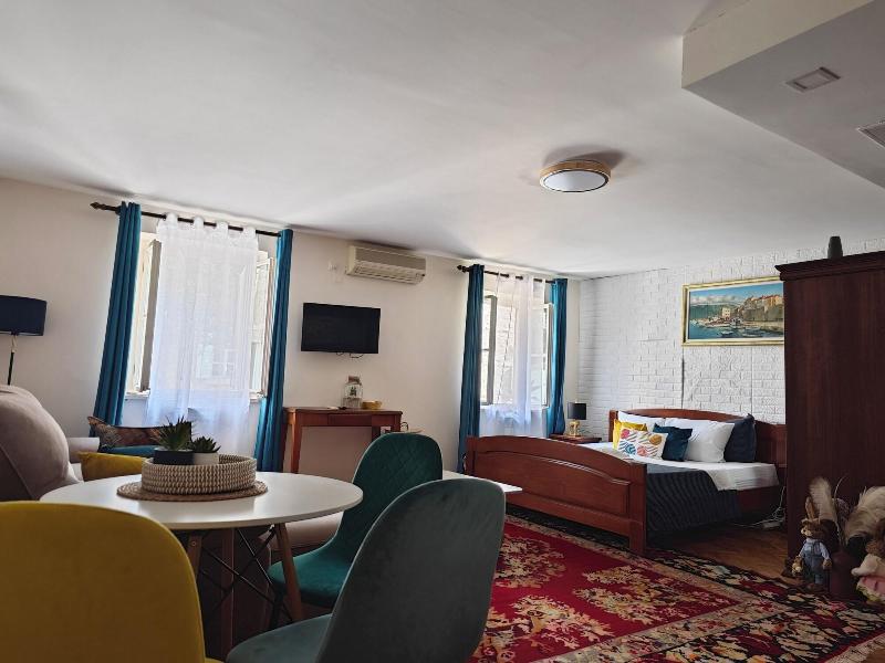 Beatrix Suites Budva Old Town image