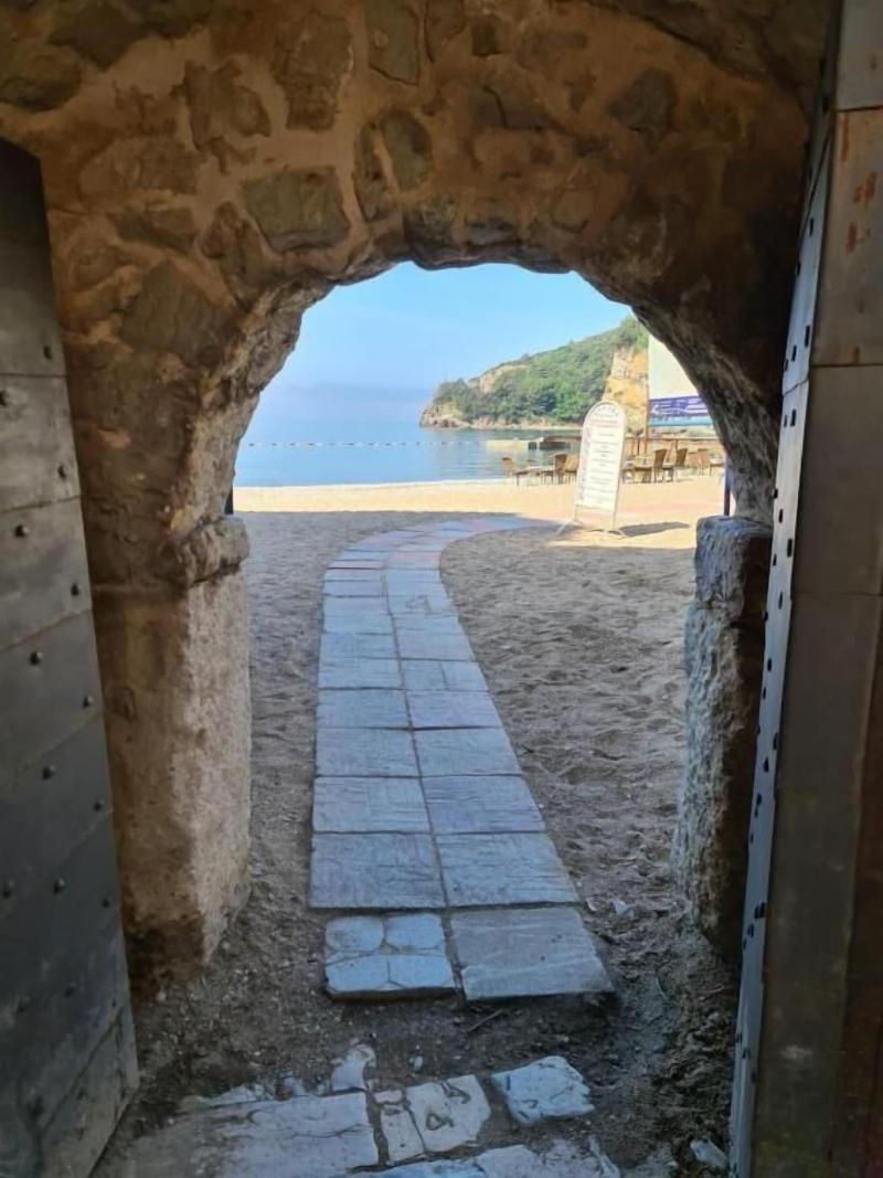 Beatrix Suites Budva Old Town image