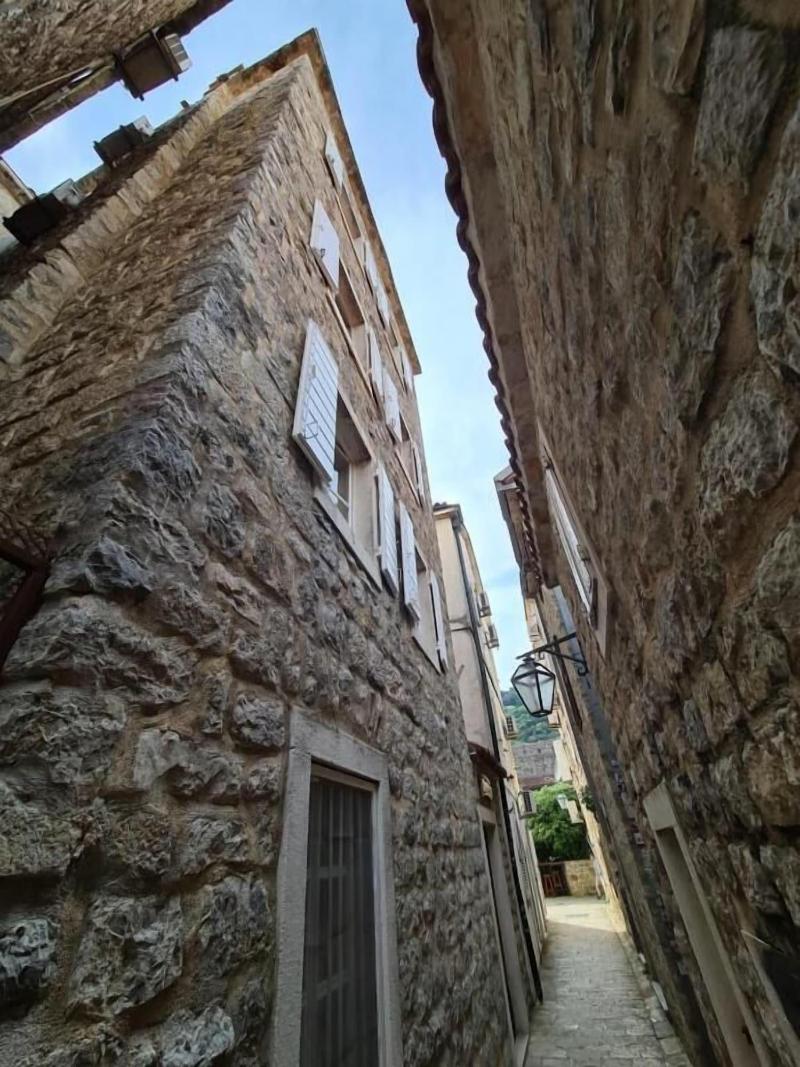 Beatrix Suites Budva Old Town image