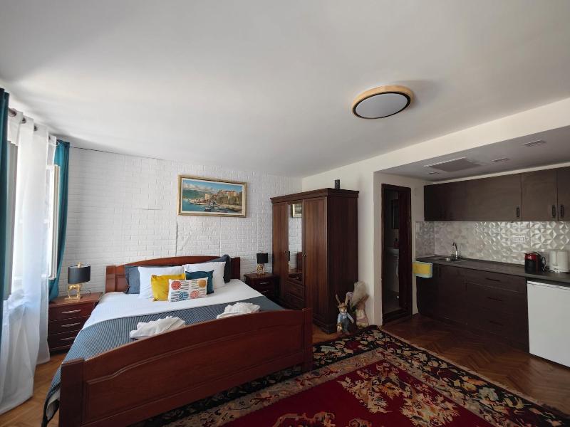 Beatrix Suites Budva Old Town image
