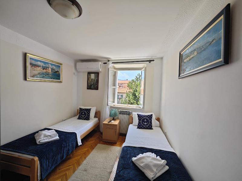 Beatrix Suites Budva Old Town image