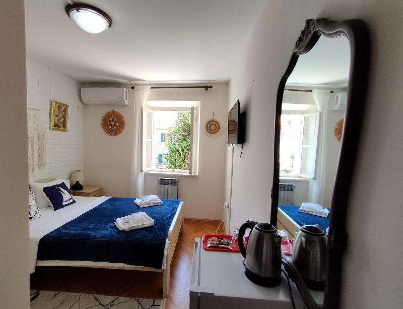 Beatrix Suites Budva Old Town image