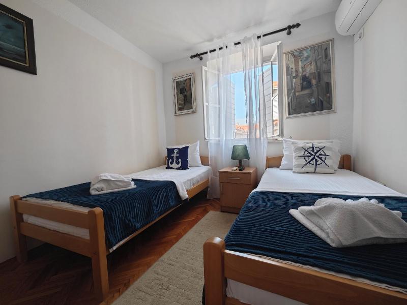 Beatrix Suites Budva Old Town image