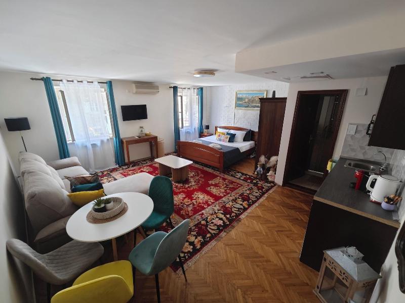 Beatrix Suites Budva Old Town image