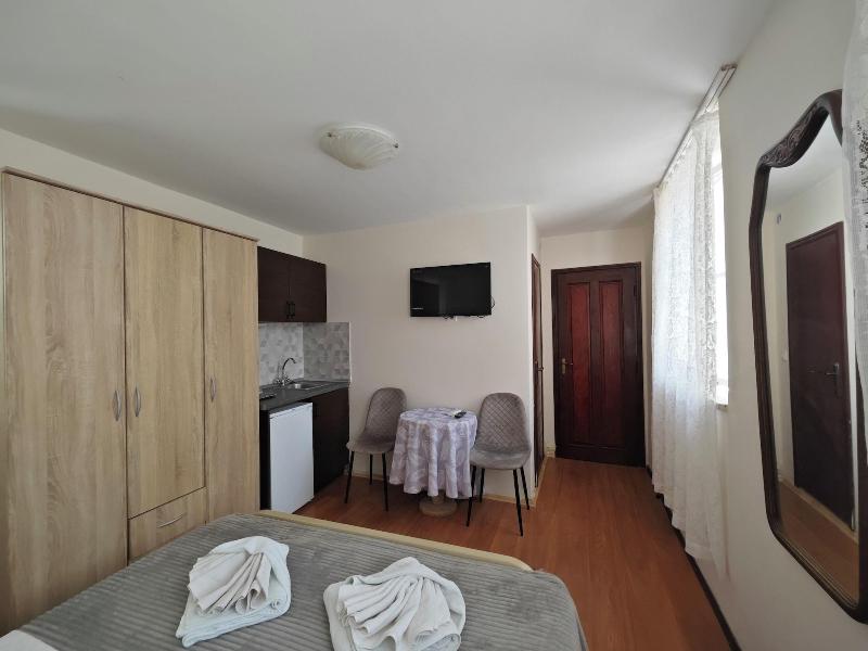 Beatrix Suites Budva Old Town image