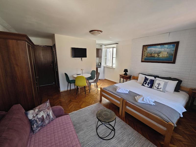 Beatrix Suites Budva Old Town image