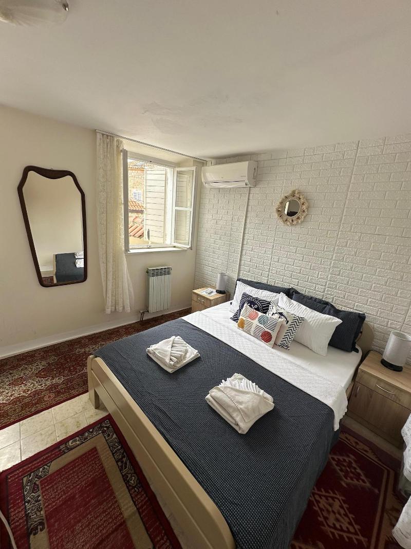 Beatrix Suites Budva Old Town image