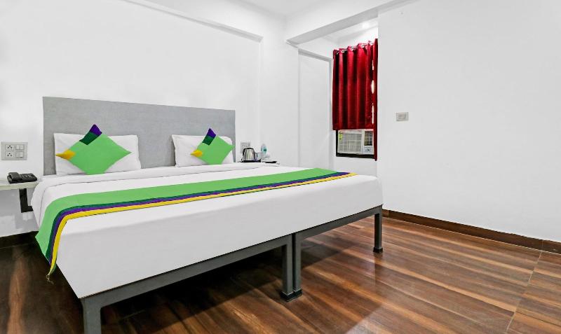 Treebo Grand Town House image