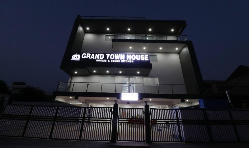 Treebo Grand Town House image