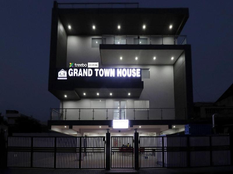 Treebo Grand Town House image