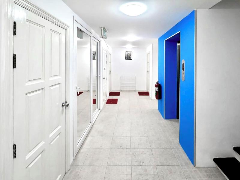 Roomquest Utopia Kata And Residence image