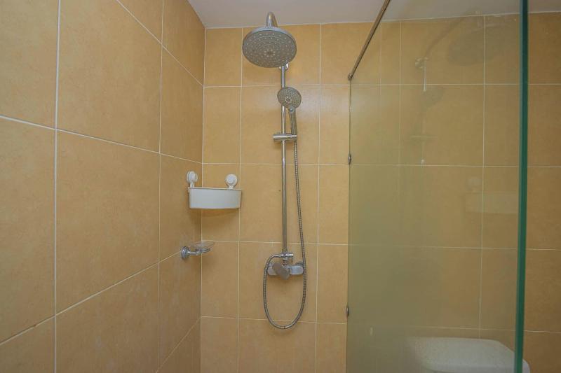 Roomquest Utopia Kata And Residence image