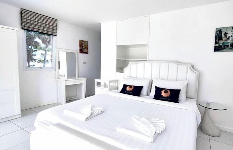 Roomquest Utopia Kata And Residence image