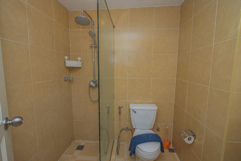 Roomquest Utopia Kata And Residence image