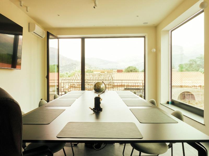 Hub Rooms image