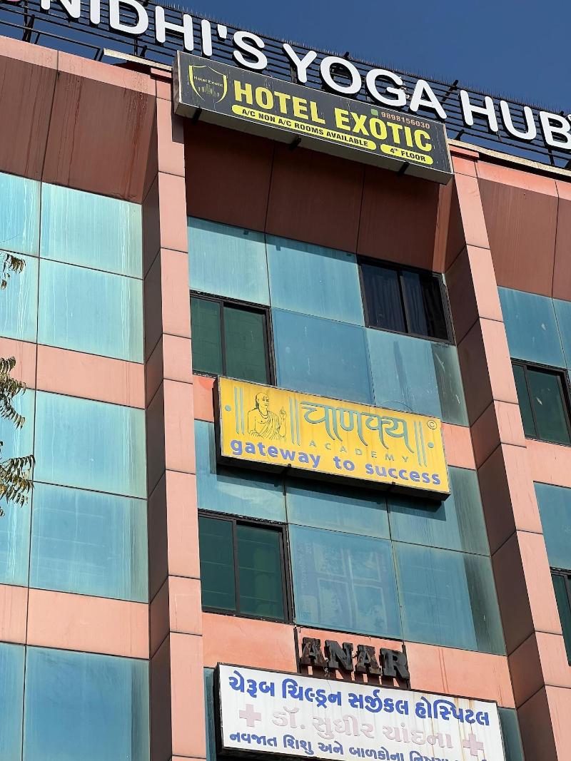 Hotel Exotic image