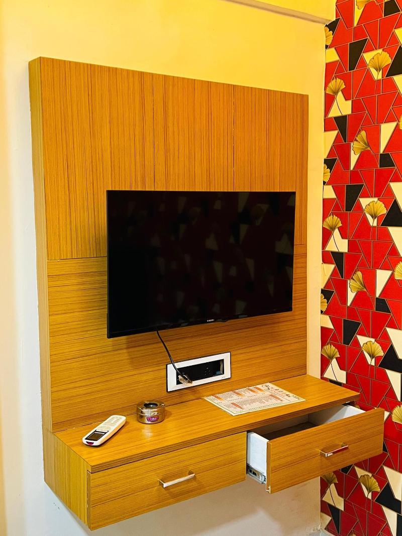 Hotel Exotic image