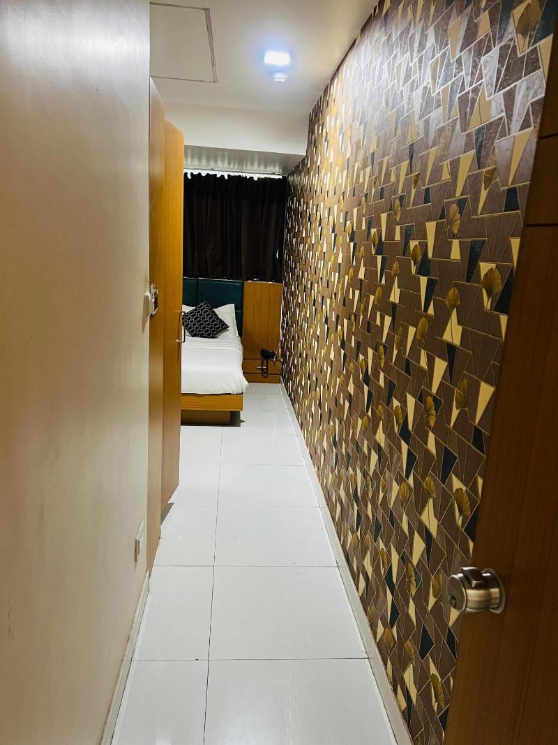 Hotel Exotic image