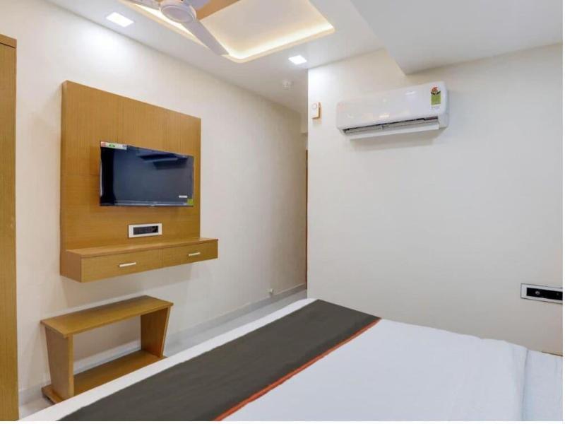 Hotel Exotic image
