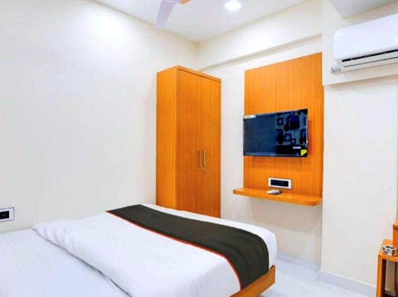 Hotel Exotic image