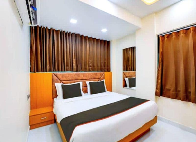 Hotel Exotic image