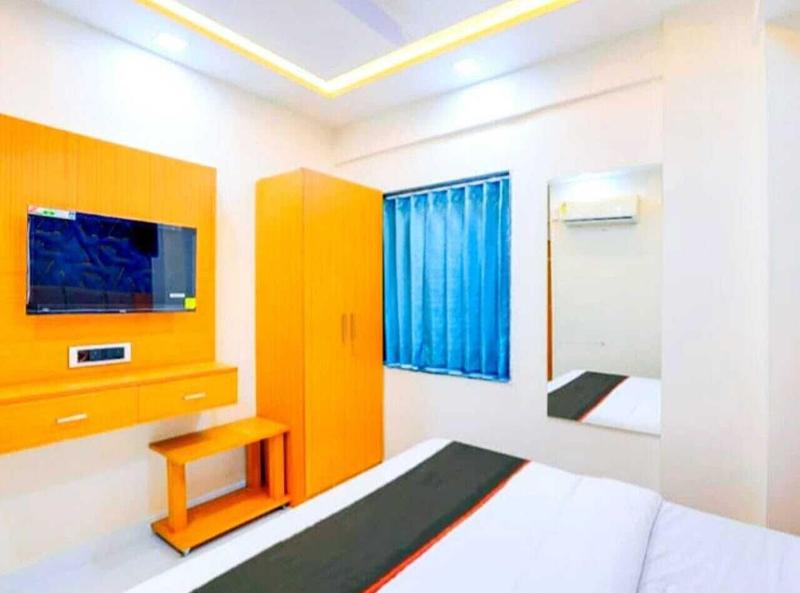 Hotel Exotic image