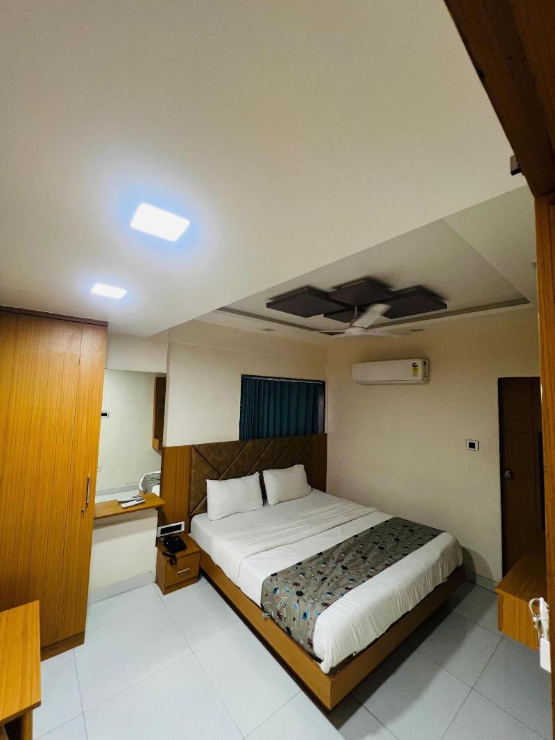 Hotel Exotic image