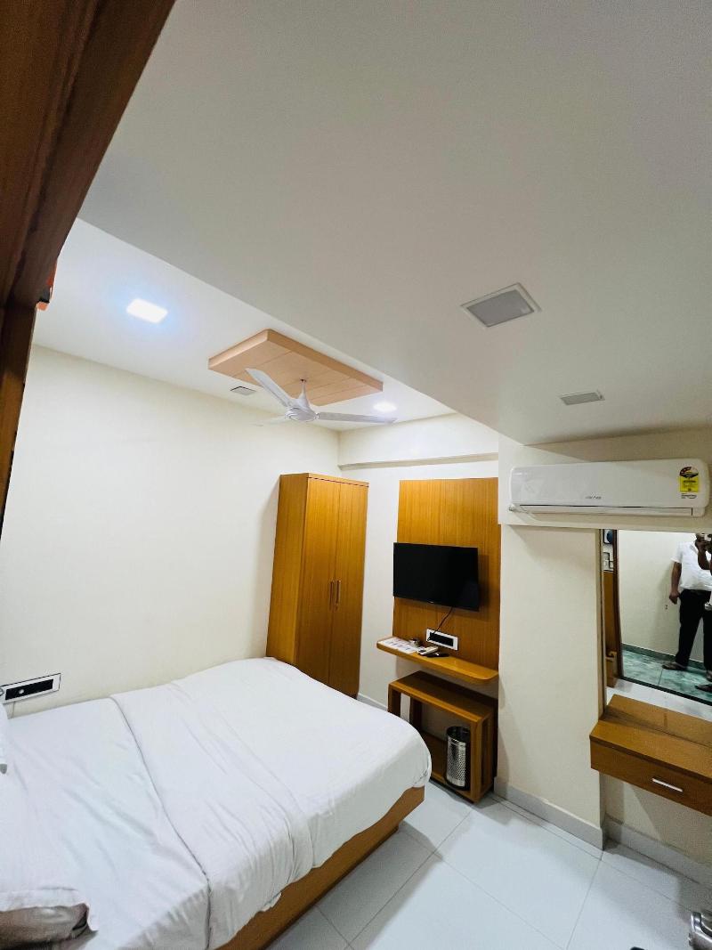 Hotel Exotic image